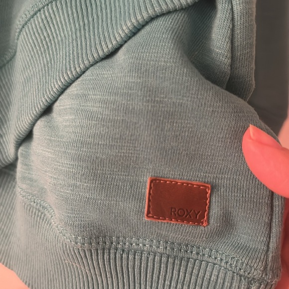 Roxy Sweater - Picture 4 of 4